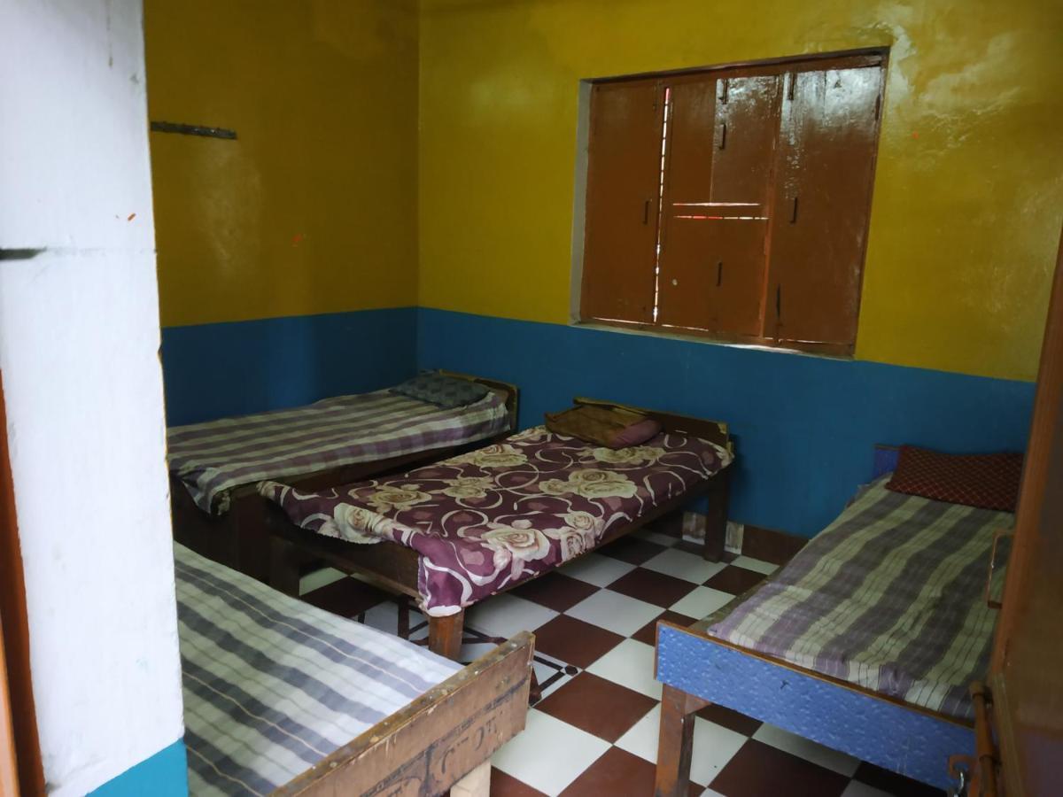 Hotel Yatri Niwas Varanasi Eksteriør billede