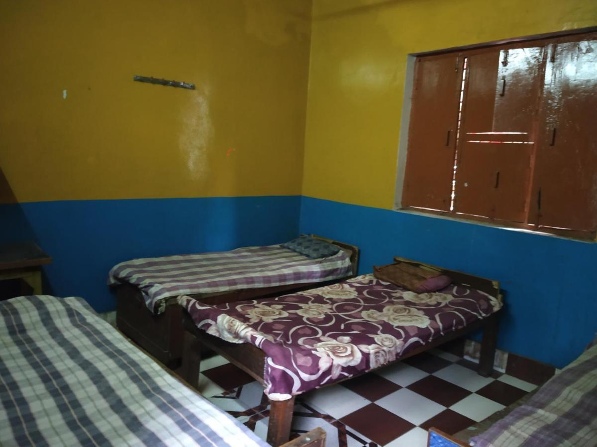 Hotel Yatri Niwas Varanasi Eksteriør billede