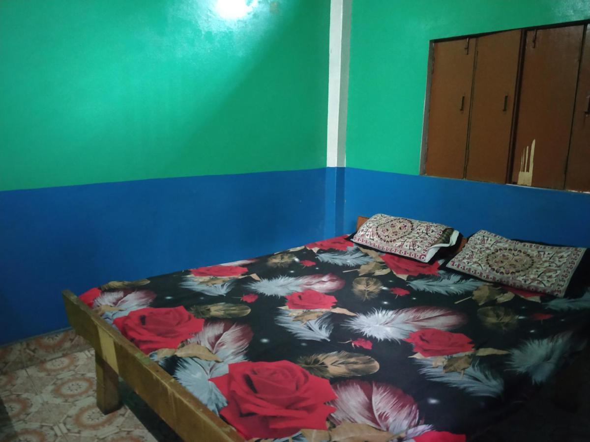 Hotel Yatri Niwas Varanasi Eksteriør billede