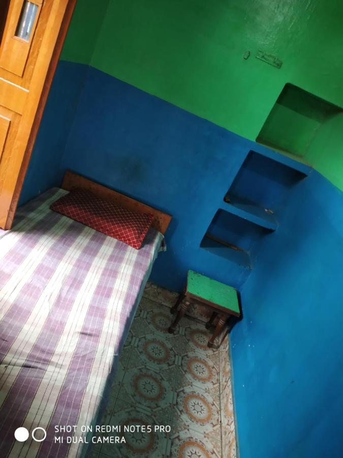 Hotel Yatri Niwas Varanasi Eksteriør billede